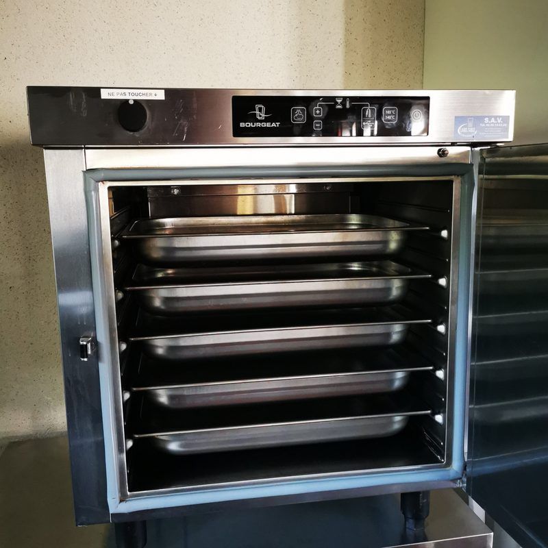 Étuve de maintien au chaud avec bacs inox