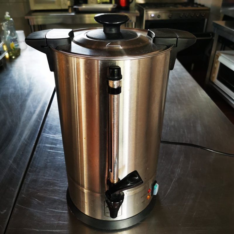 Percolateur en inox pour boissons chaudes en grande quantité